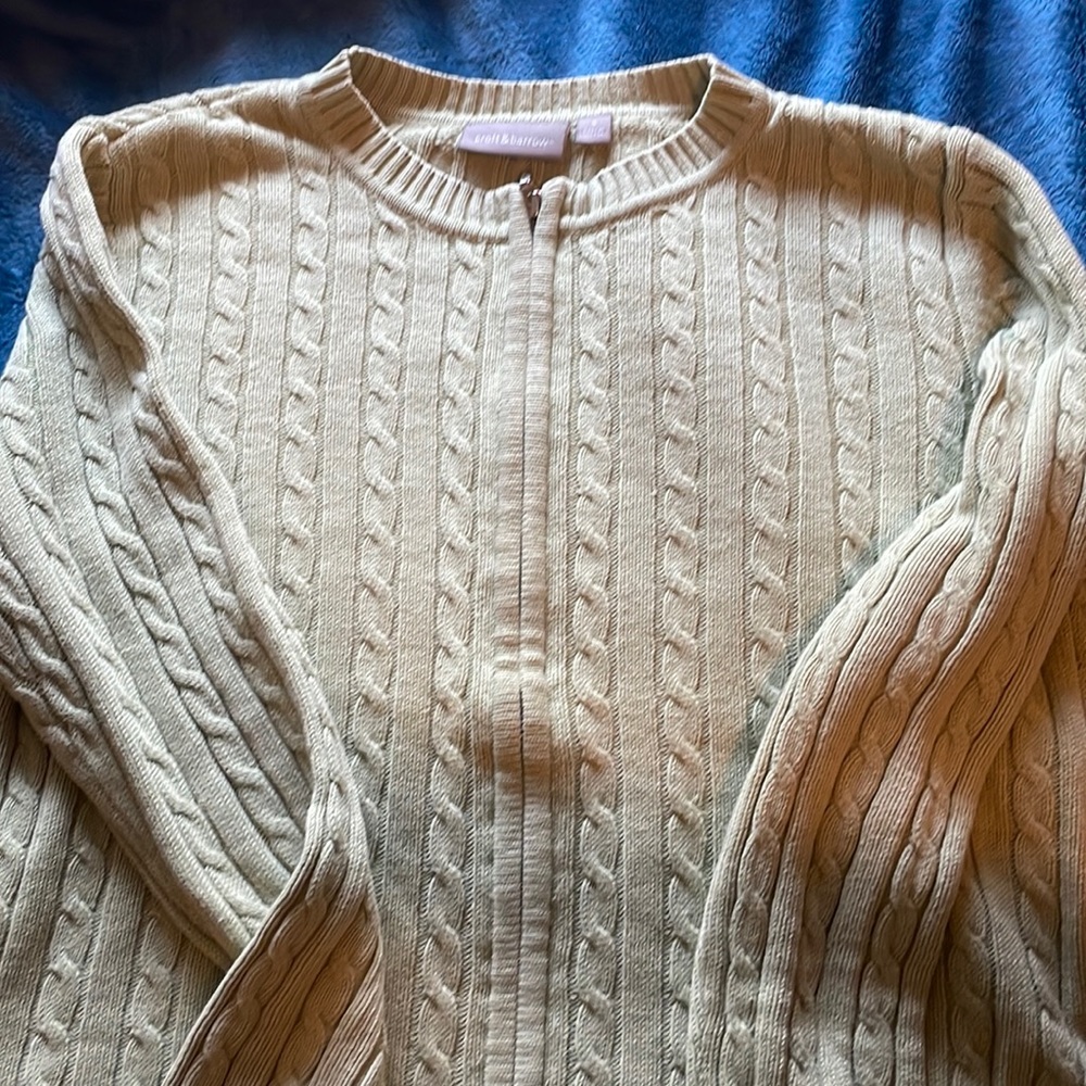 Zip Up sweater
